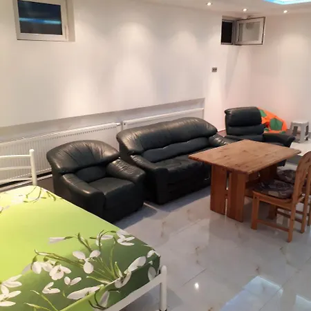 Апартаменти Park Puscha Sauna Deluxe & Terrace
